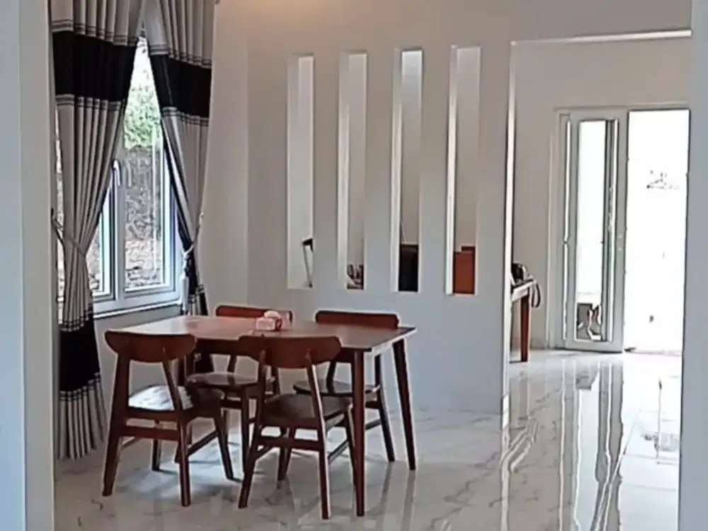 RUMAH MEWAH SALATIGA DEKAT TWSS