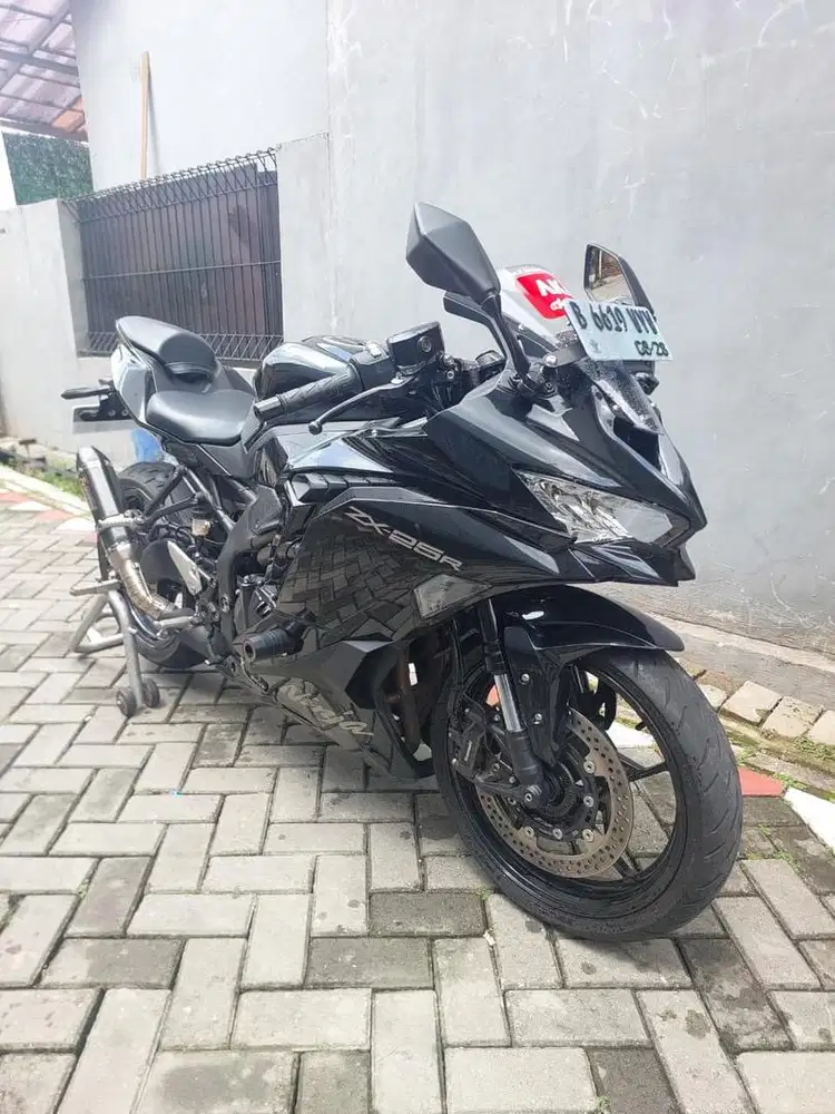 Zx25r th 2023 super Istimewa km 2 rb