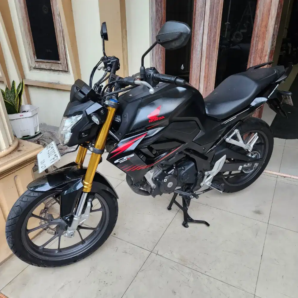 Cb150r hitam v4 2022 low km Gbm gandu_baru_motor