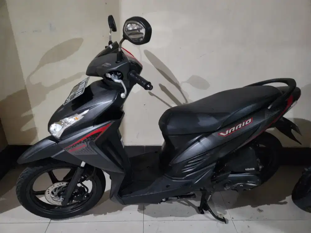 Vario 110 abu abu doff 2017 bisa tunai atau kredit Gbm