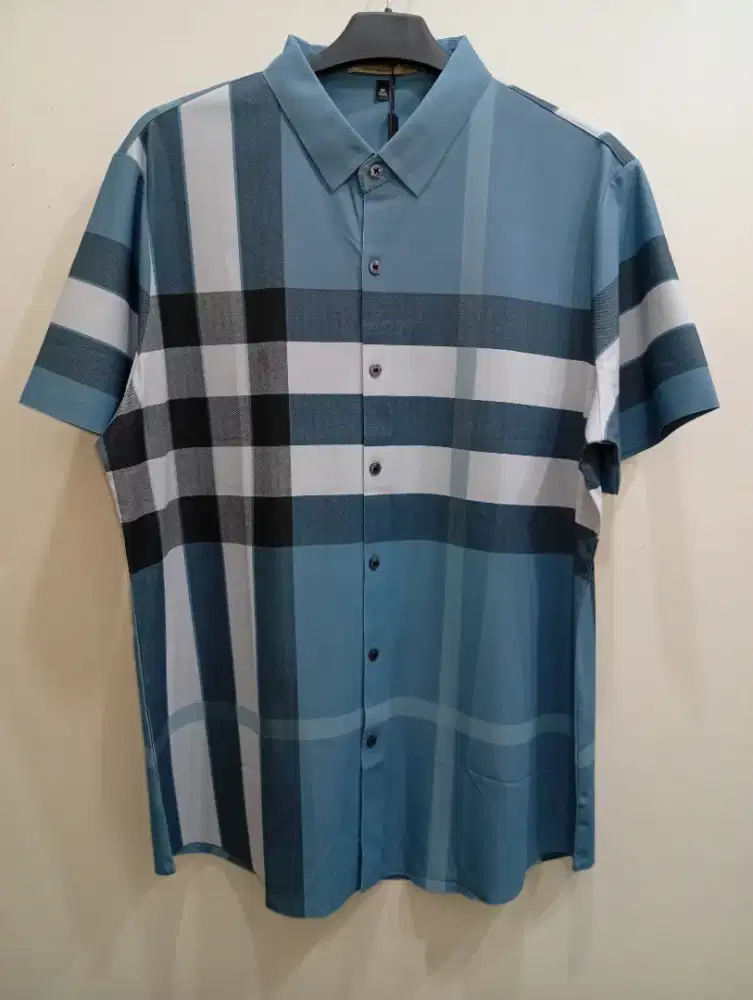 BURBERRY KEMEJA FORMAL IKONIK