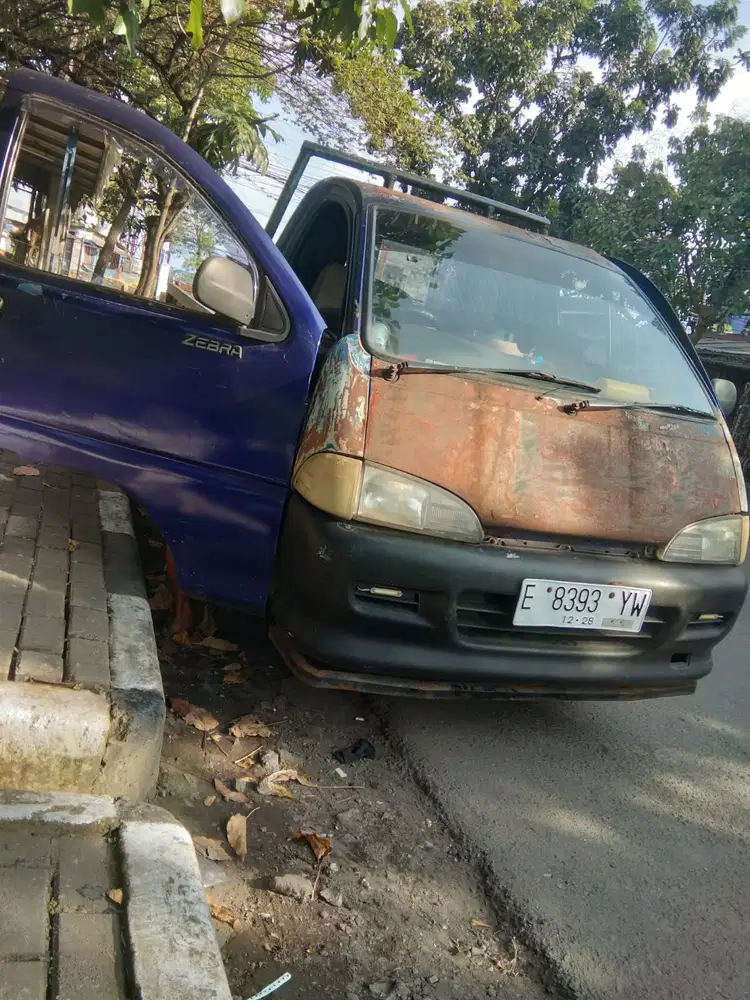 Daihatsu Zebra 2005 Bensin