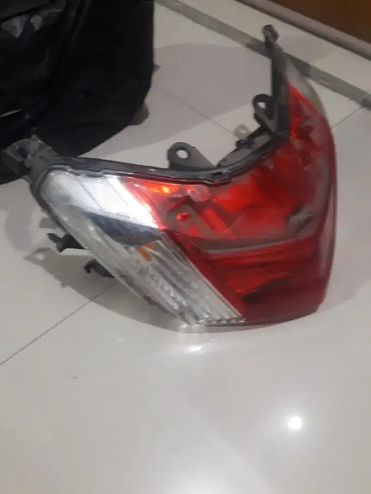Lampu belakang NMAX 2019 + Sein Depan