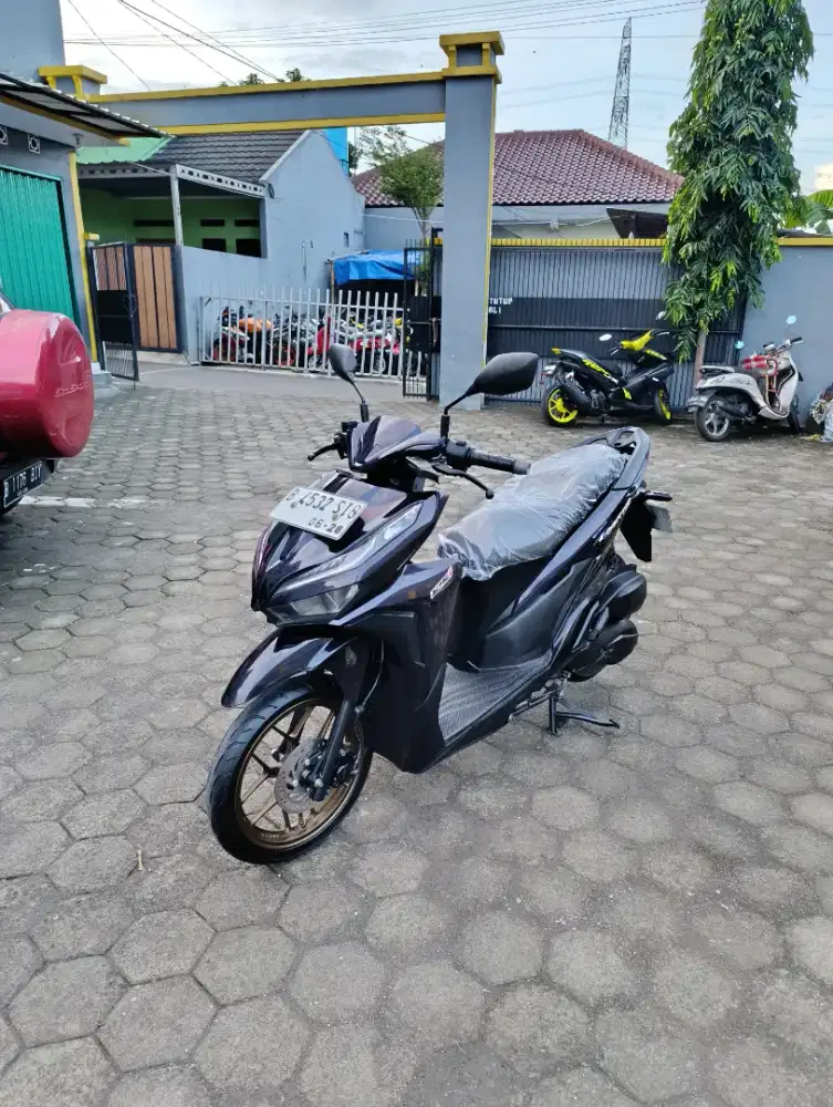 Bissmillah dijual motor Honda Vario LED new 125cc 2019 istimewa