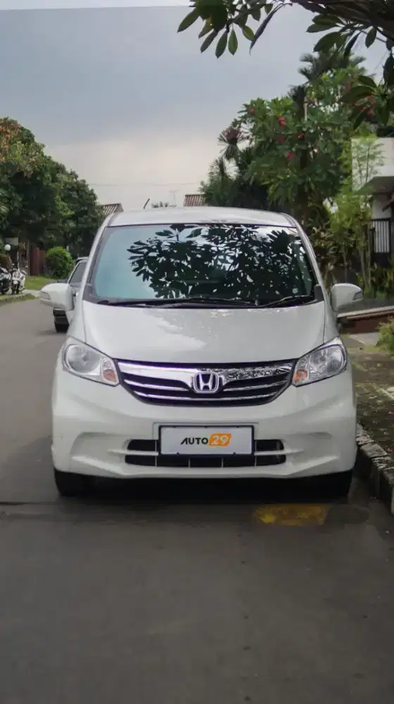 DP 5| PLAT F FREED S 2013 ac double