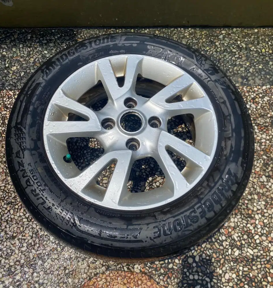 Velg Ban R15 Oem Livina