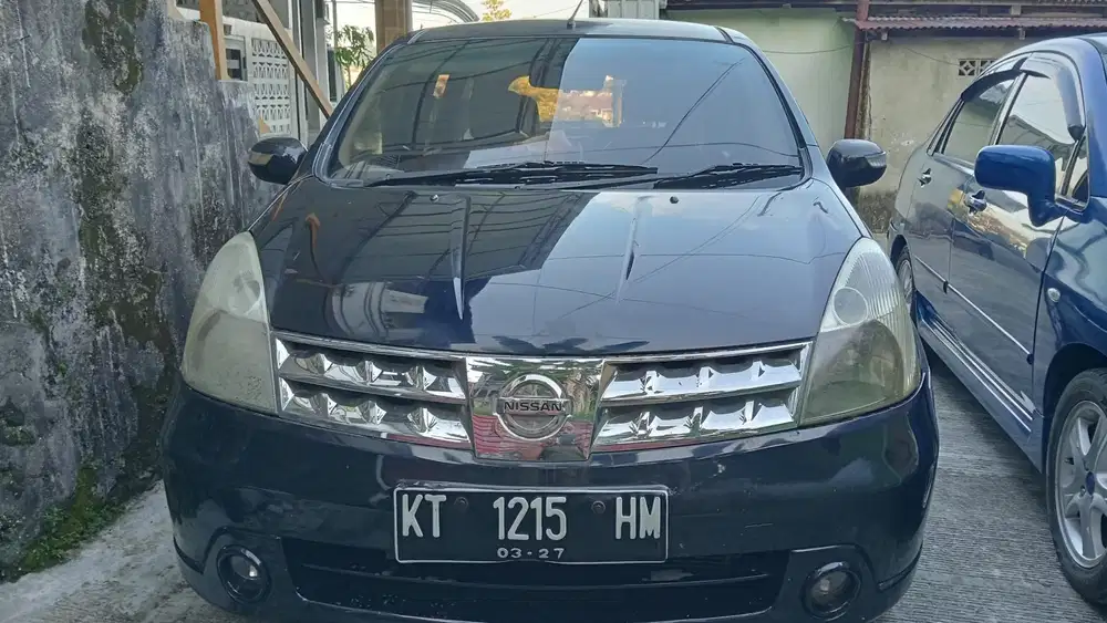 Nissan Grand livina 2010 Bensin