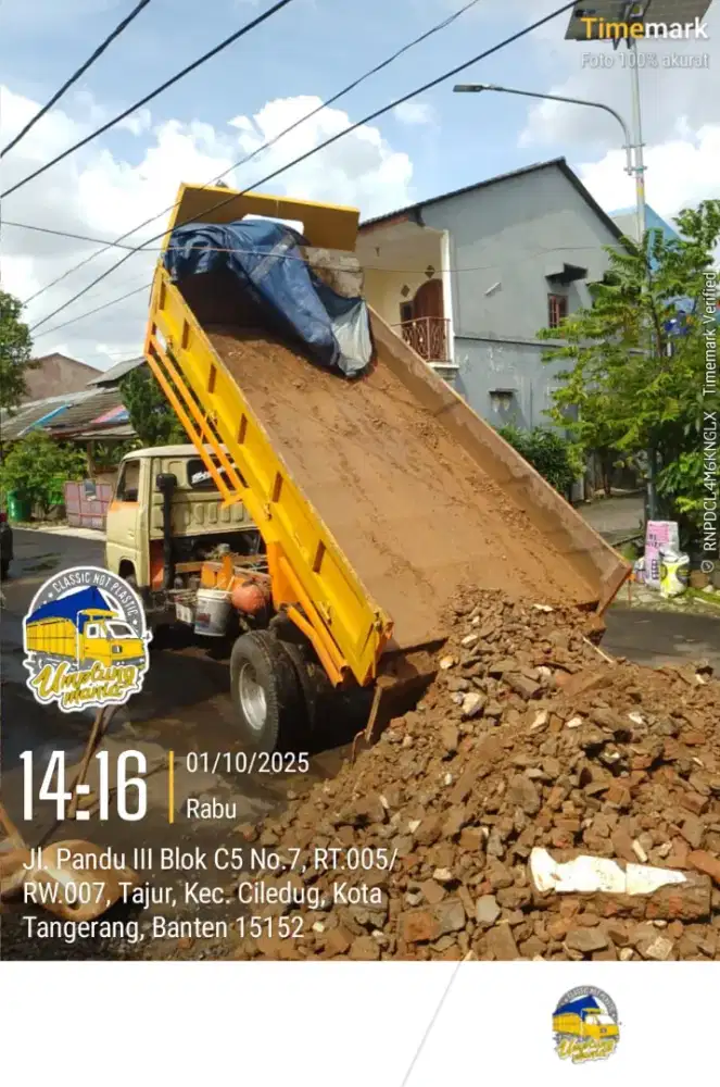 Jasa buang puing dan sampah