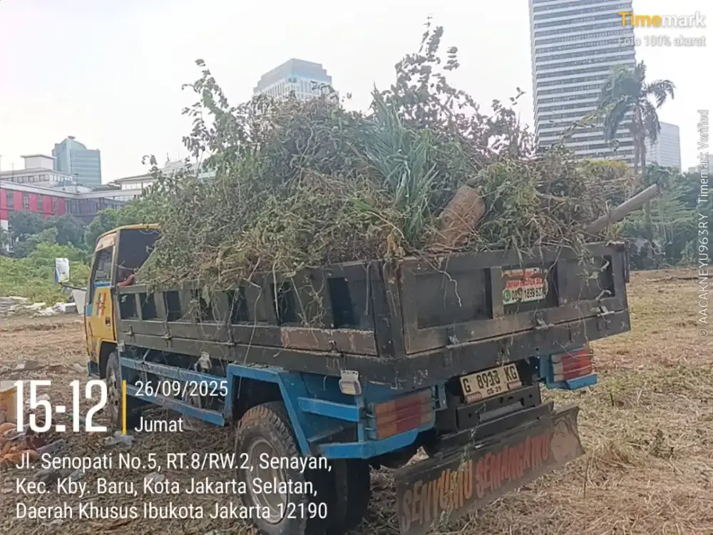 Jasa buang puing dan tanah