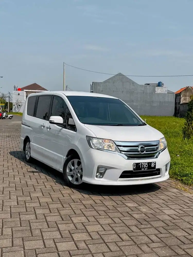 Nissan serena Hws 2013 C26 Dp 23 jt