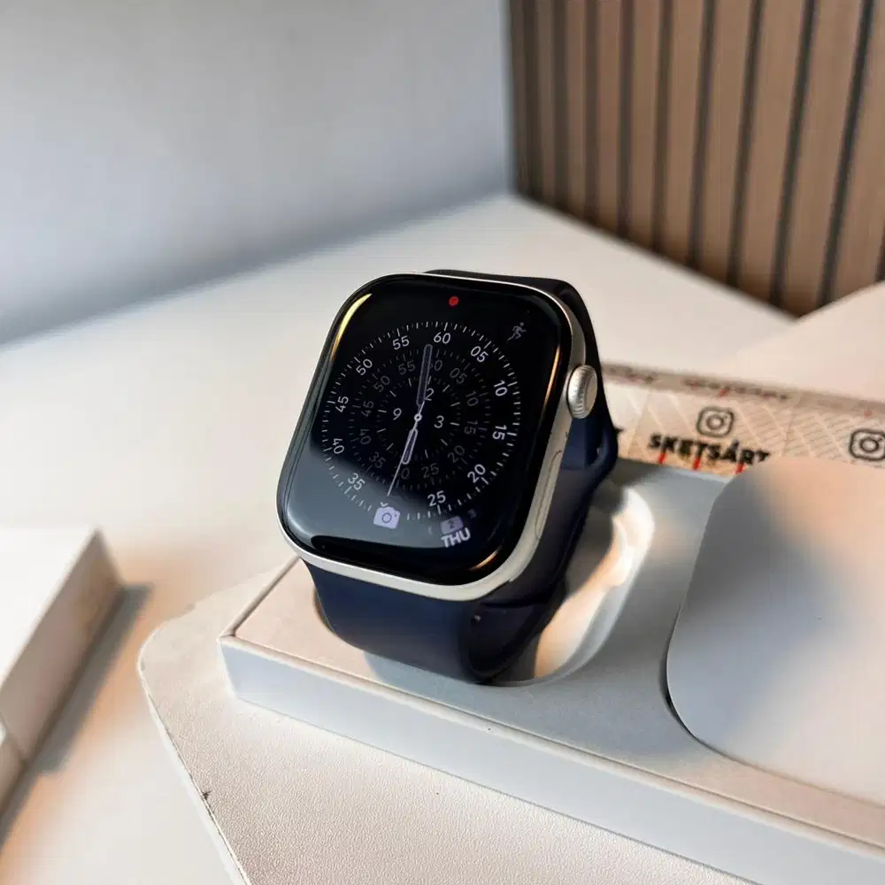 Apple Watch Series 10 46mm Silver iwatch Battery Health 99%