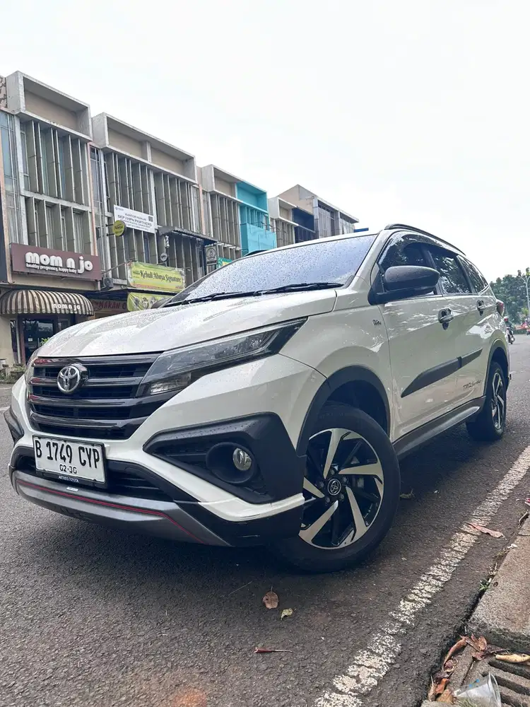 Toyota Rush 2018 Bensin