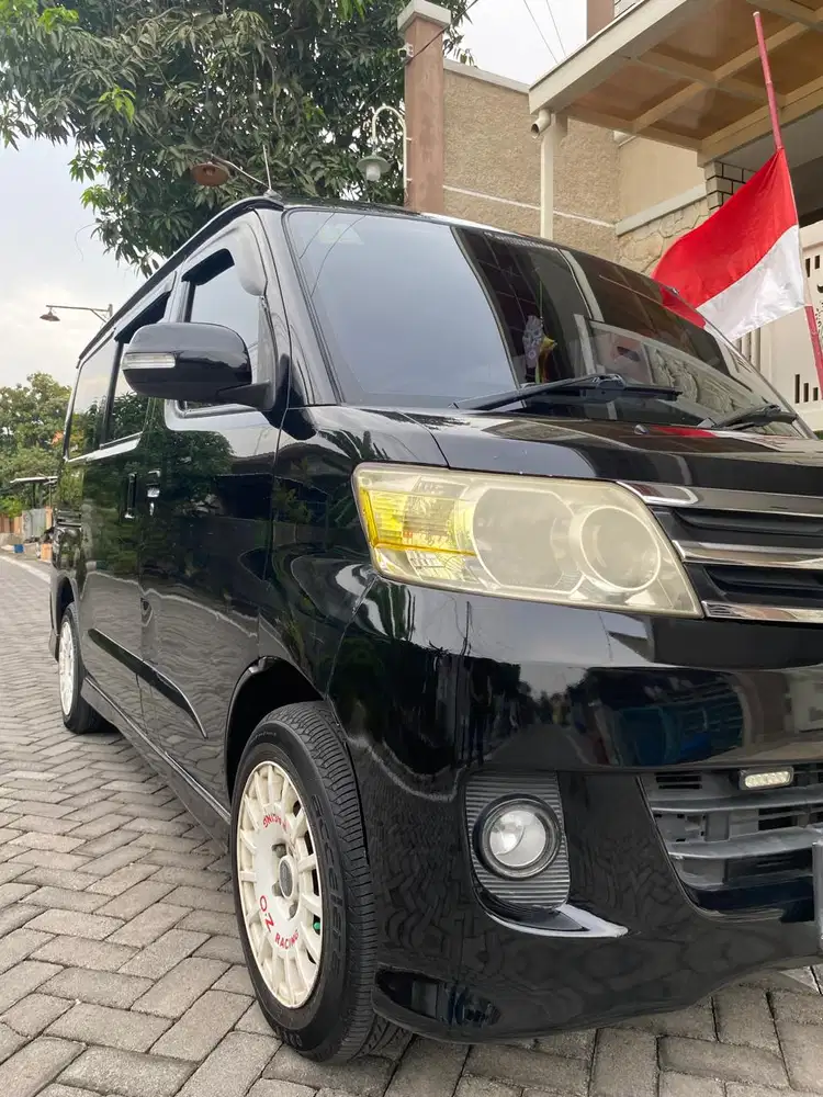 Daihatsu Luxio 2009 Bensin