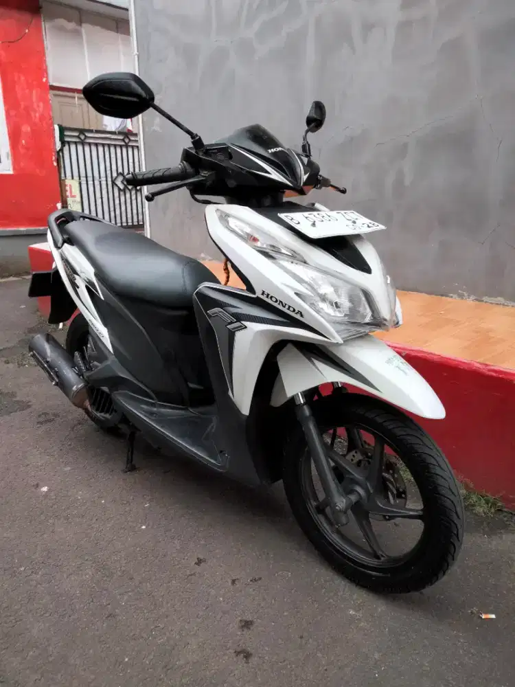 Honda Vario 125 KZR Gress tahun 2013 siap pakai