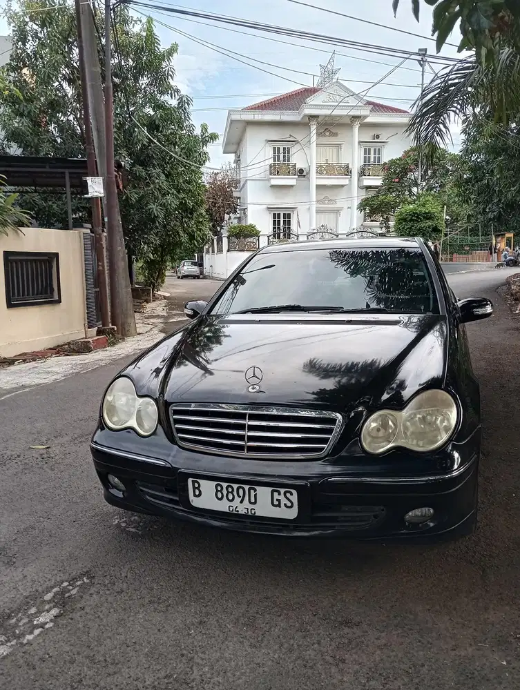 Mercedes-Benz C240 2005 Bensin