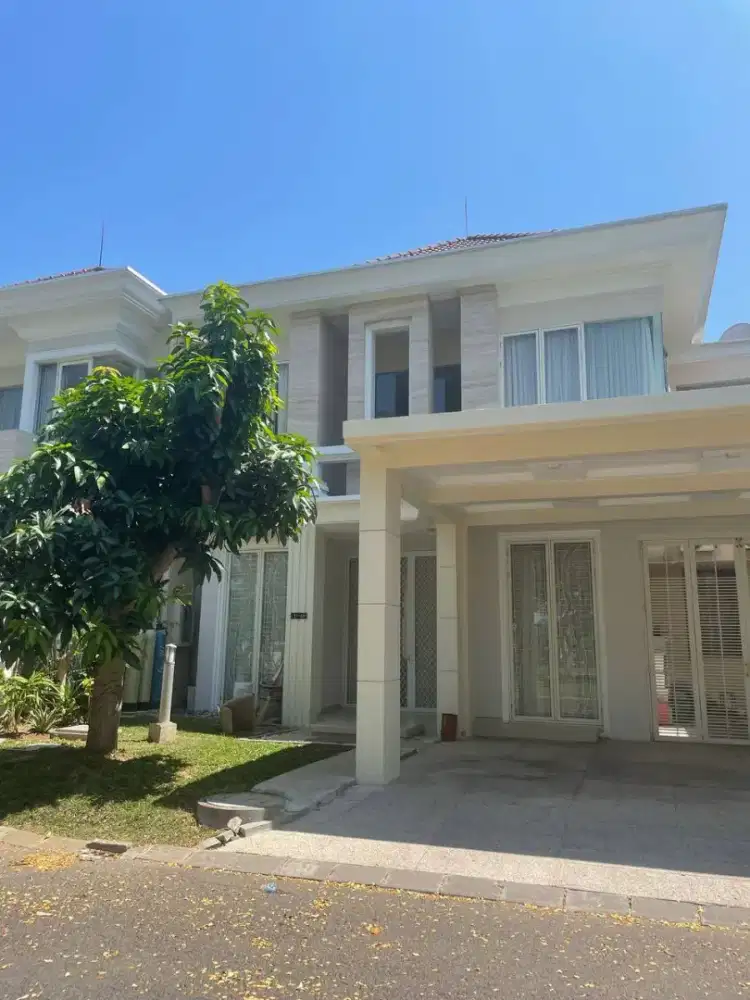 Pakuwon City‼️Jual Rumah cluster Santiago Rossa