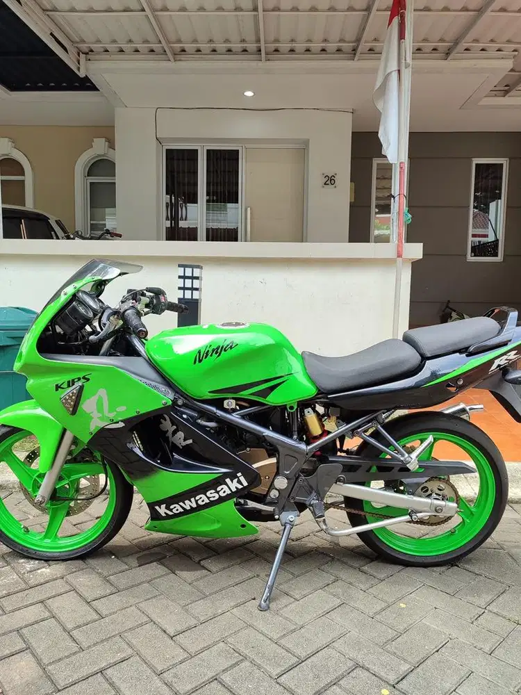 DIJUAL CEPAT KAWASAKI NINJA RR OLD