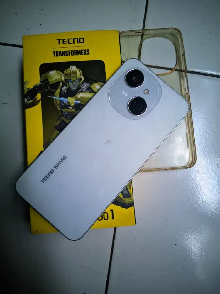 tecno spark go 1 4+4/128gb