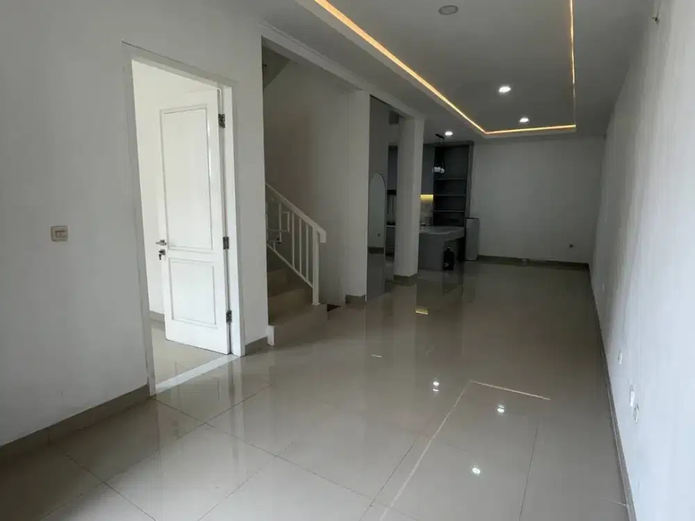 Rumah Nempel BSD City Serpong, Baru 2 LANTAI Townhouse Murah Tangerang