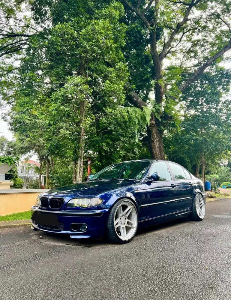 BMW 325i 2001 Bensin