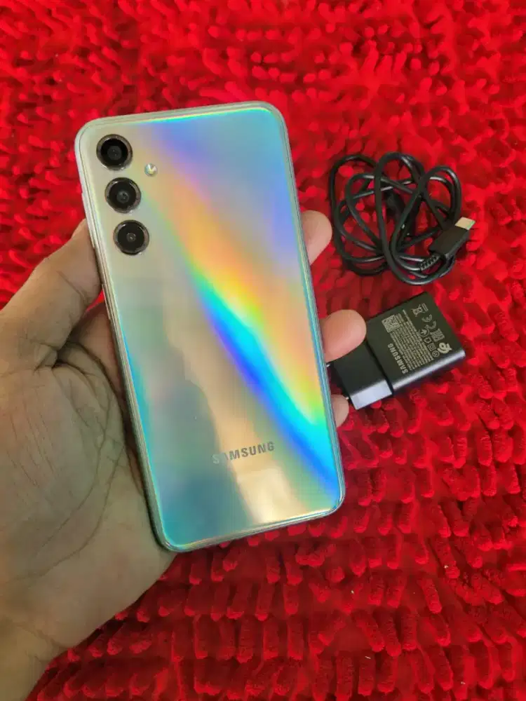 Samsung M34 5g NFc ram 8+8/128 layar amoled  no minus hp charger ori
