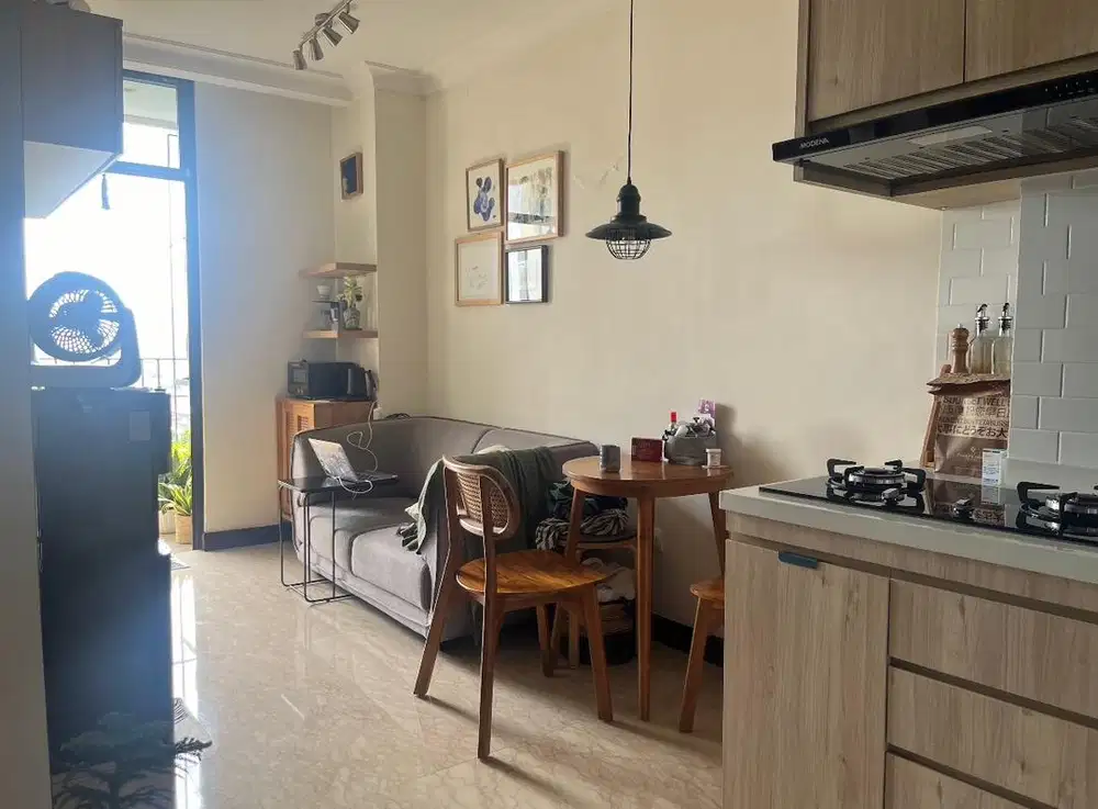 1BR Full and modern furnished at Permata Hijau Suites.