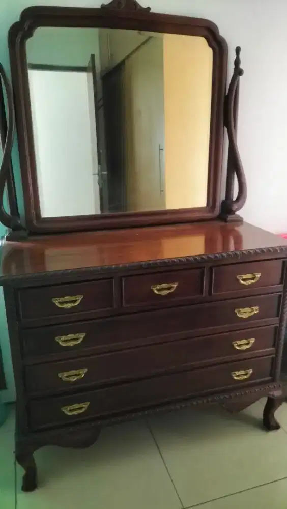 Meja rias kayu jati