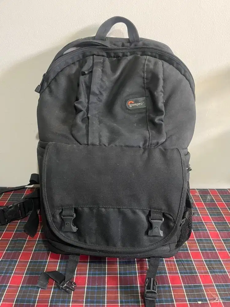 tas lowepro fastpack 200