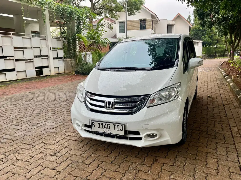 Honda Freed 2014 Bensin