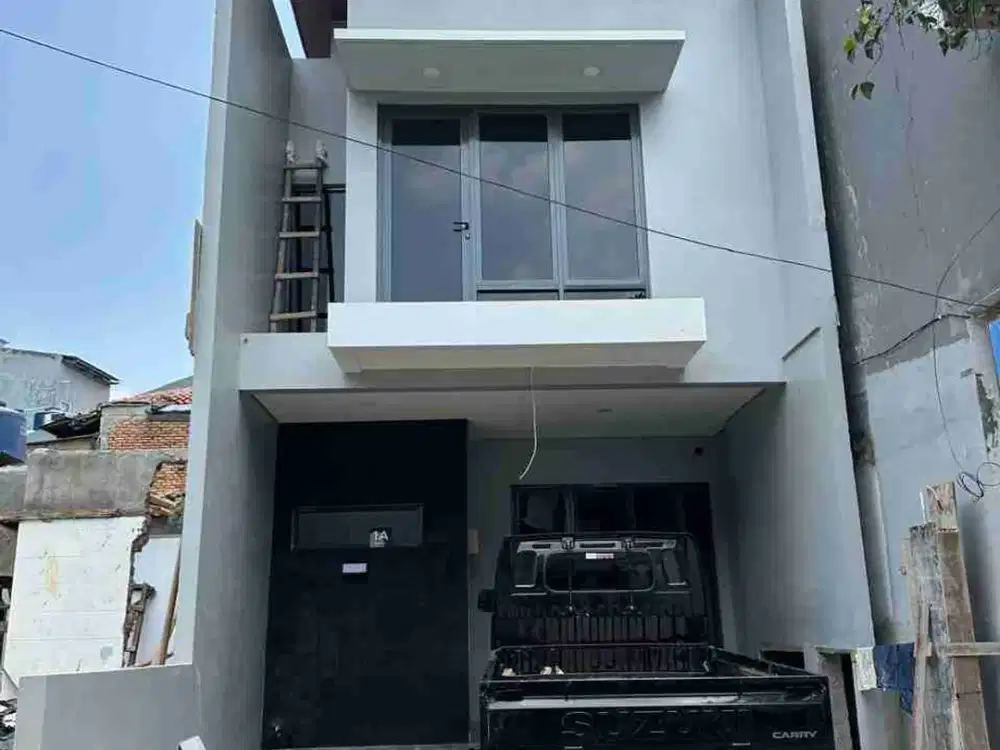 House for sale at Pasar Minggu

Rumah Baru dalam komplek Palapa 

Lokasi di jalan palapa XI, Pasar Minggu Jakarta selatan.

Luas tanah : 79 m2
Luas bangunan : 127 m2
Sertipikat Clear dan on hand : SHM - IMB - PBB
Tahun pembuatan : 2025
Jumlah lantai : 2

