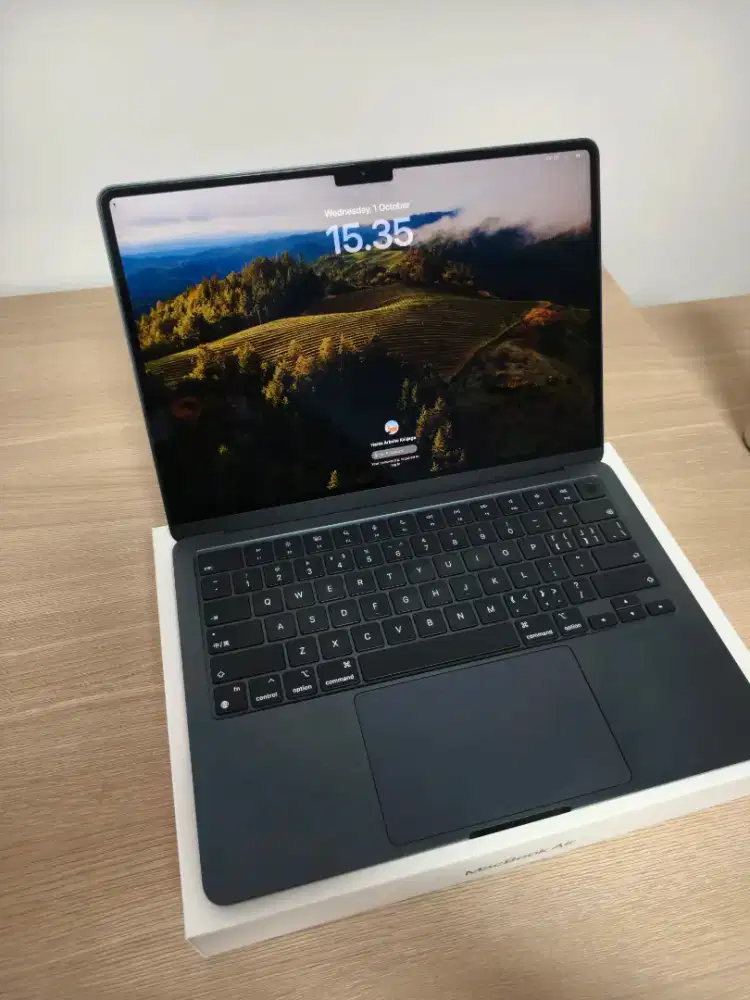 MacBook Air 13 M2 2022 Midnight 8/256gb International