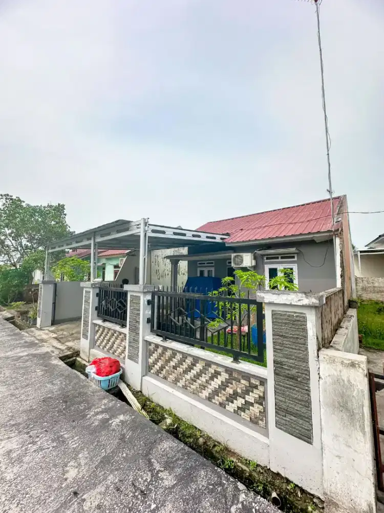 Jual Cepat, Rumah Type 39/117 Full pagar keliling,terali,kanopi,2 kmr
