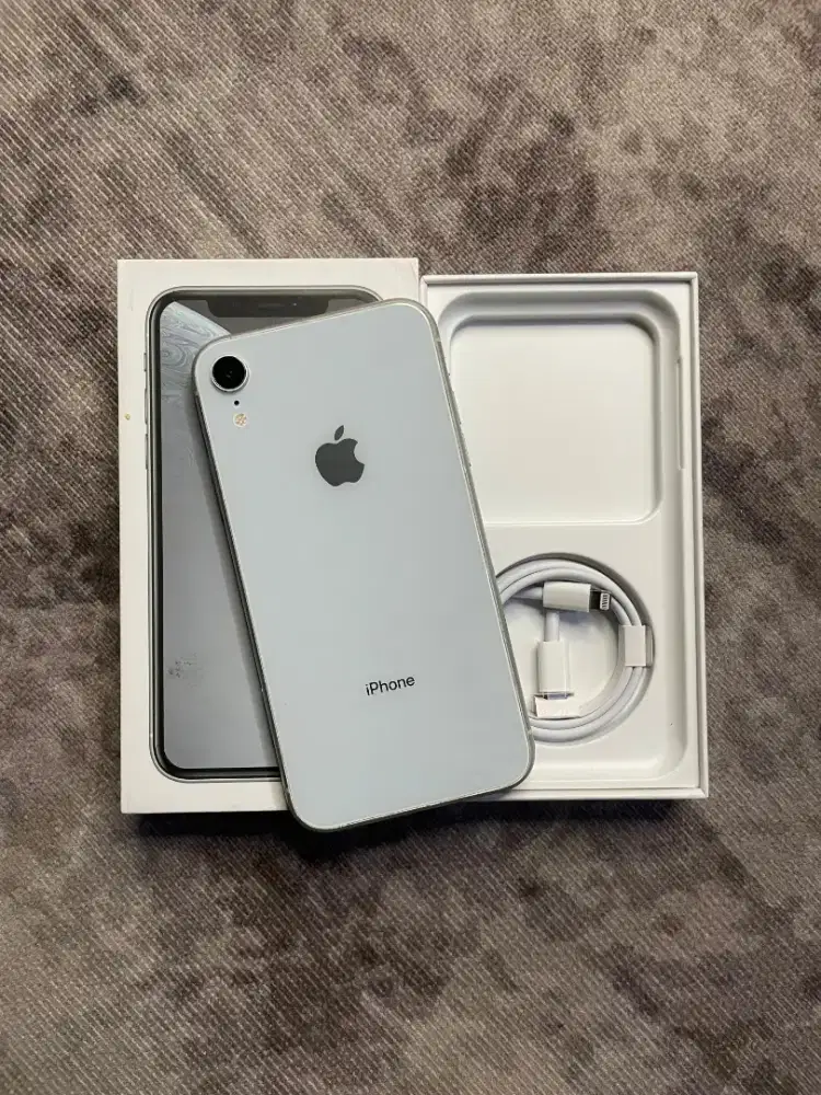 iPhone XR 128 resmi ibox