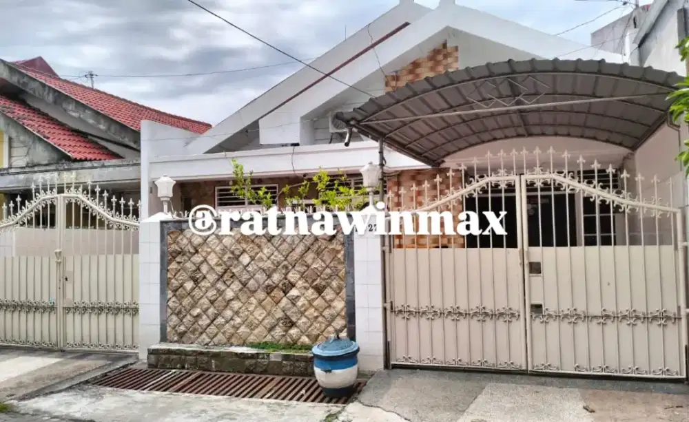Dijual Rumah Darmo Harapan Indah