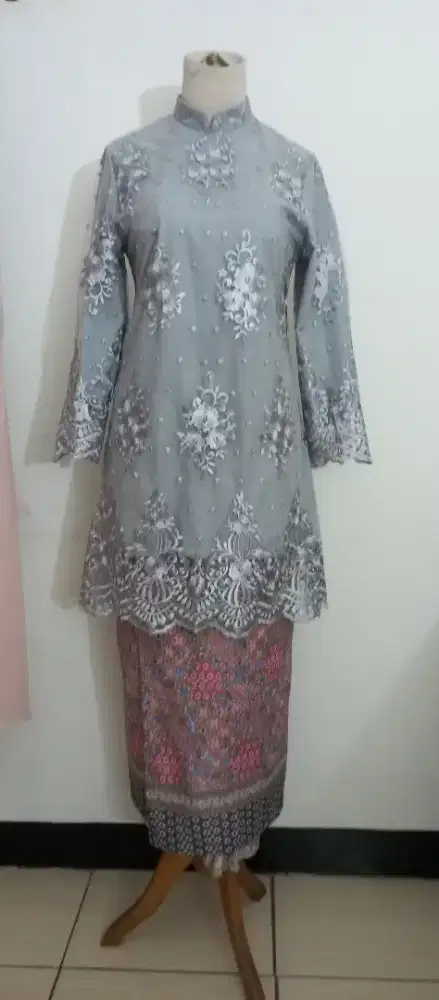 Dress & kebaya kurung