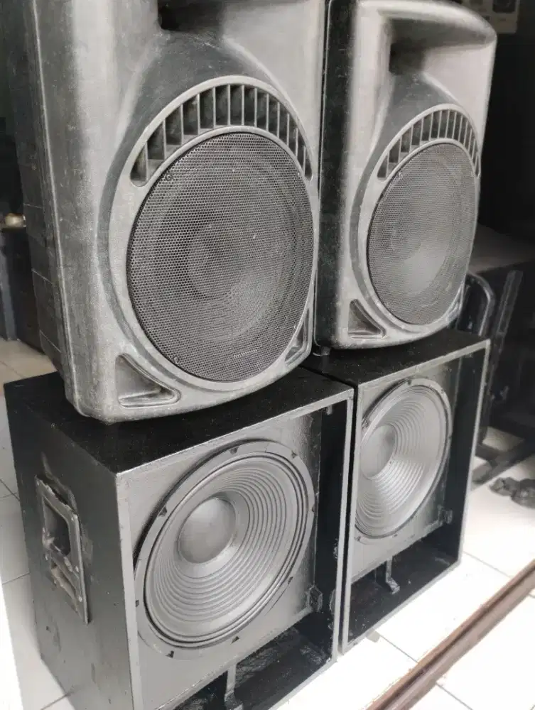 Speaker 15 & spiker 12 inch.
