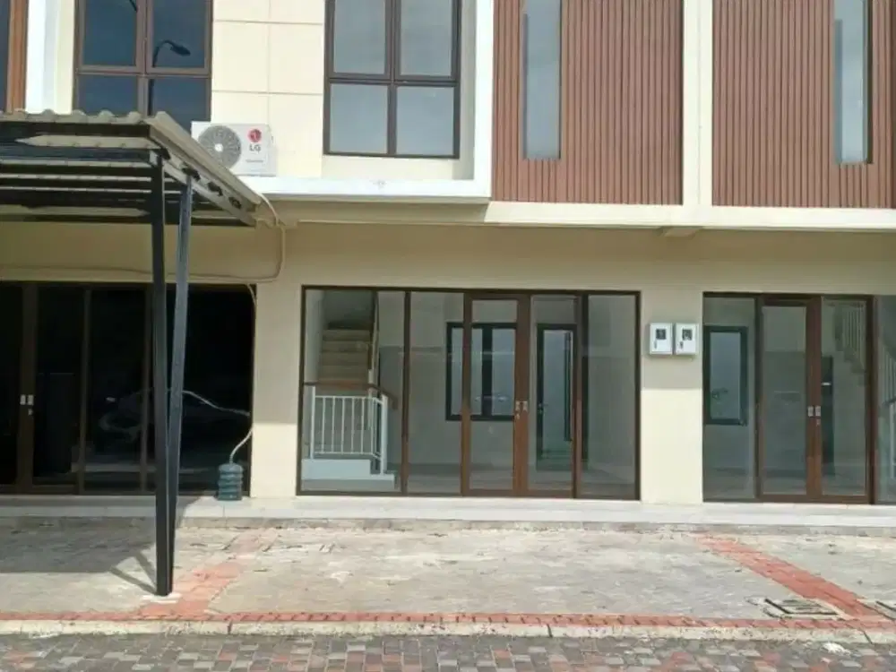 Disewakan Ruko Savoy 2lt siap huni di JGC Cakung Jakarta Timur utk usaha