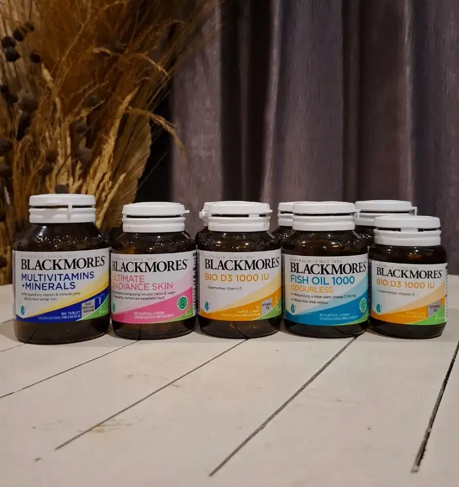 Botol kaca kosong bekas vitamin Blackmores