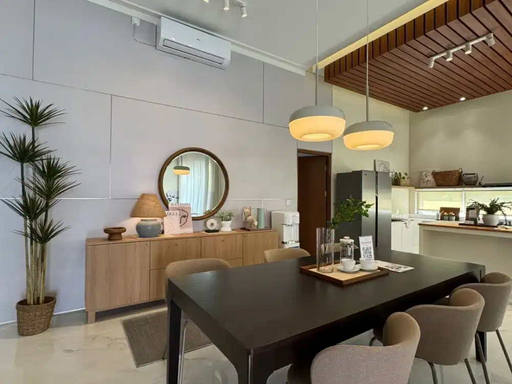 Rumah Dengan Interior Eksterior Sangat Modern di Kota Baru Parahyangan