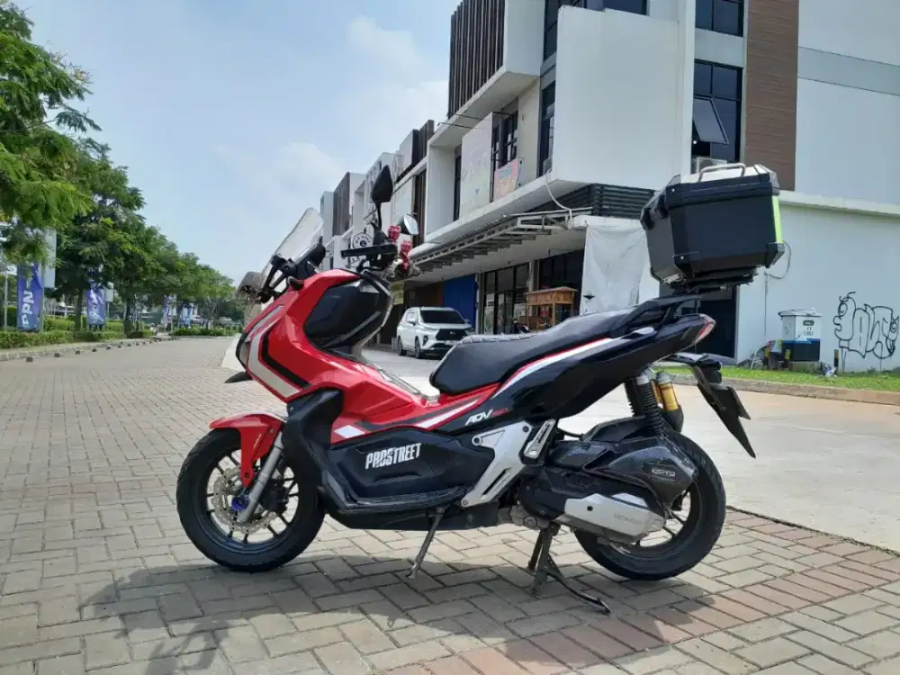 adv 150 abs se sport turing desember 2026