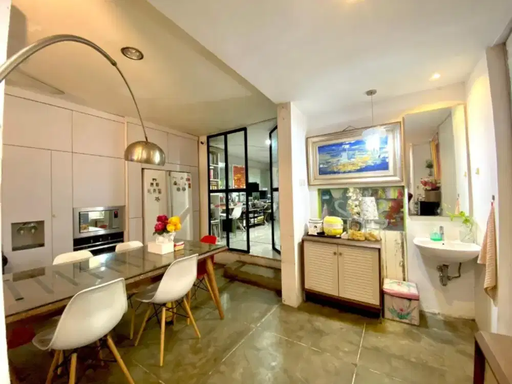 Rumah Cantik Malaka Sari Semi Furnished