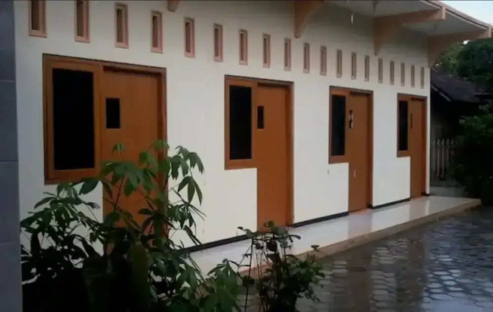 penjaga kos dan mengurus kos
