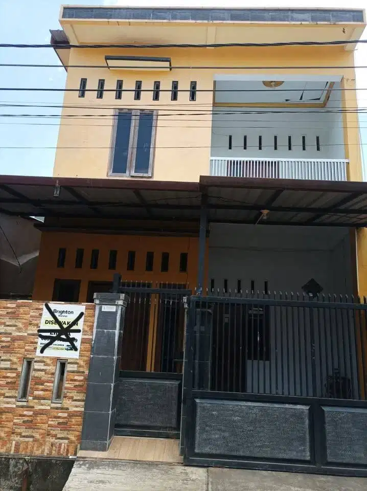 Rumah/Bangunan Lantai 2 Dikontrakkan di Sudiang (HARGA MURAH)