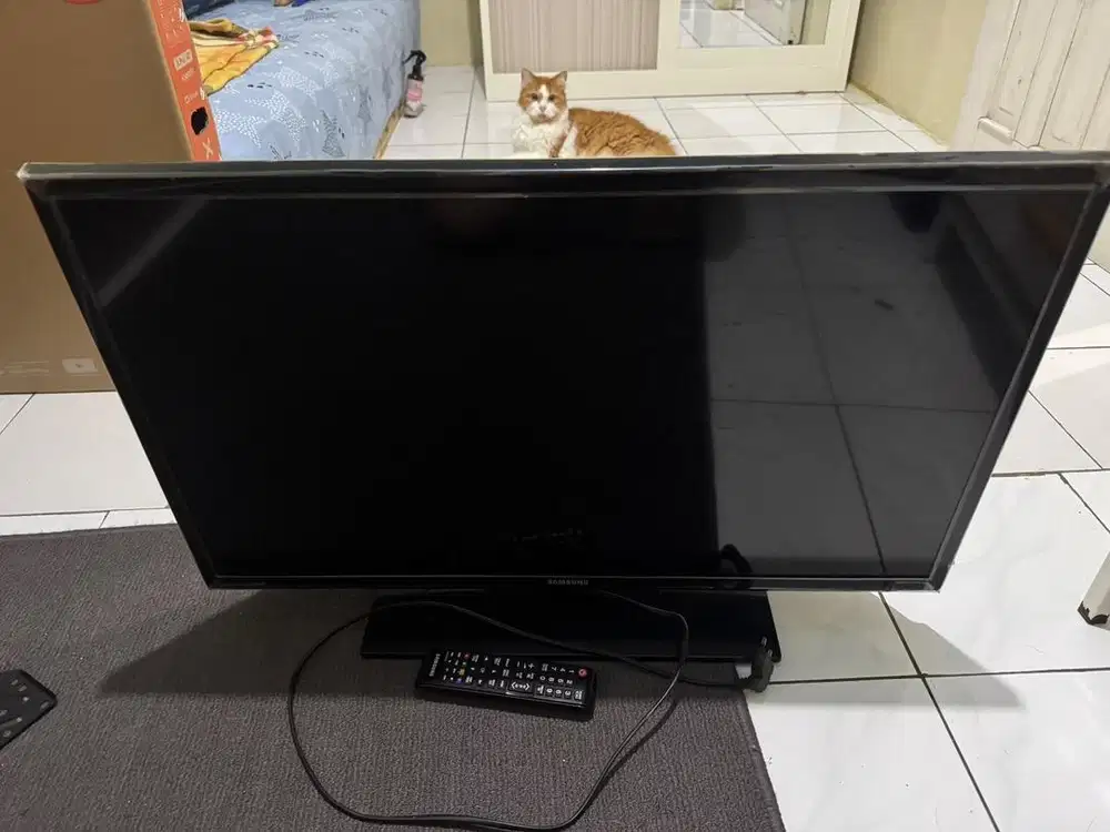TV Samsung 32 inci