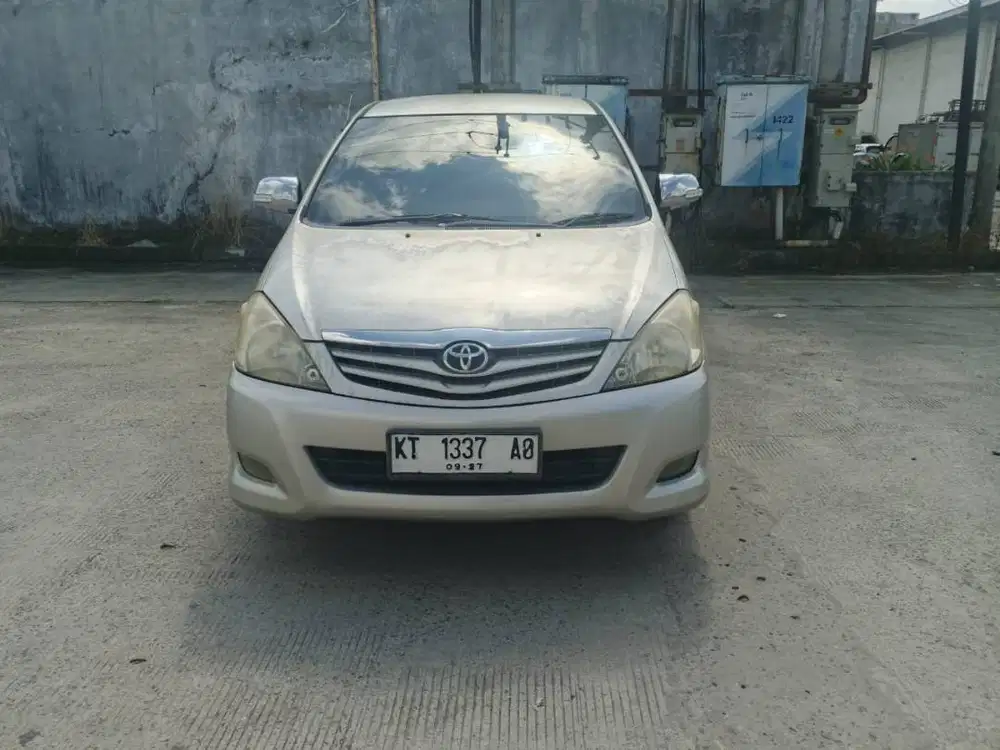 Toyota Innova 2.5 G Diesel Manual 2011