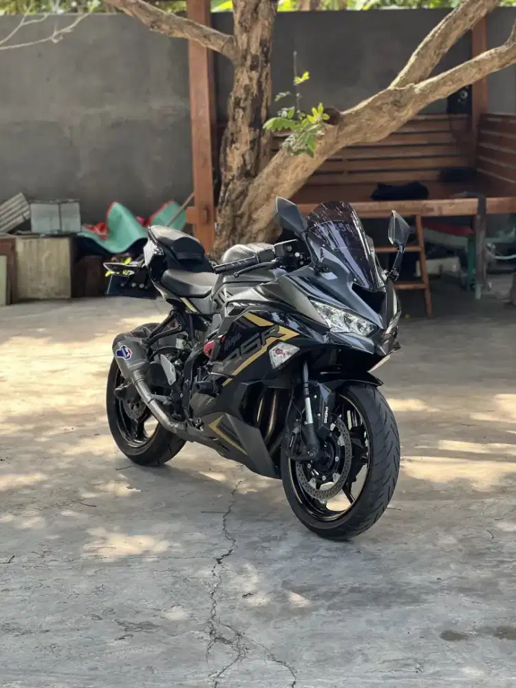 Kawasaki ZX 4 silinder