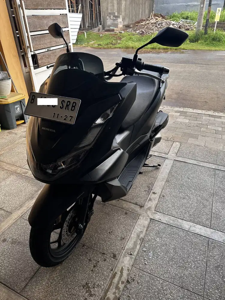 Honda PCX 160 CBS Black 2022 Plat B(Km 12.000) Pajak Panjang 2026 ..