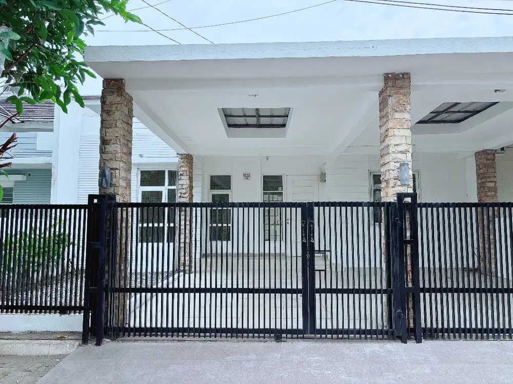 Rumah boulevard dijual
