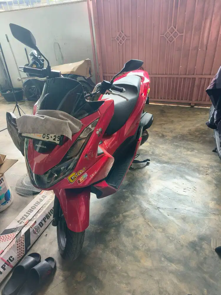 Pcx 160 CBS merah low km