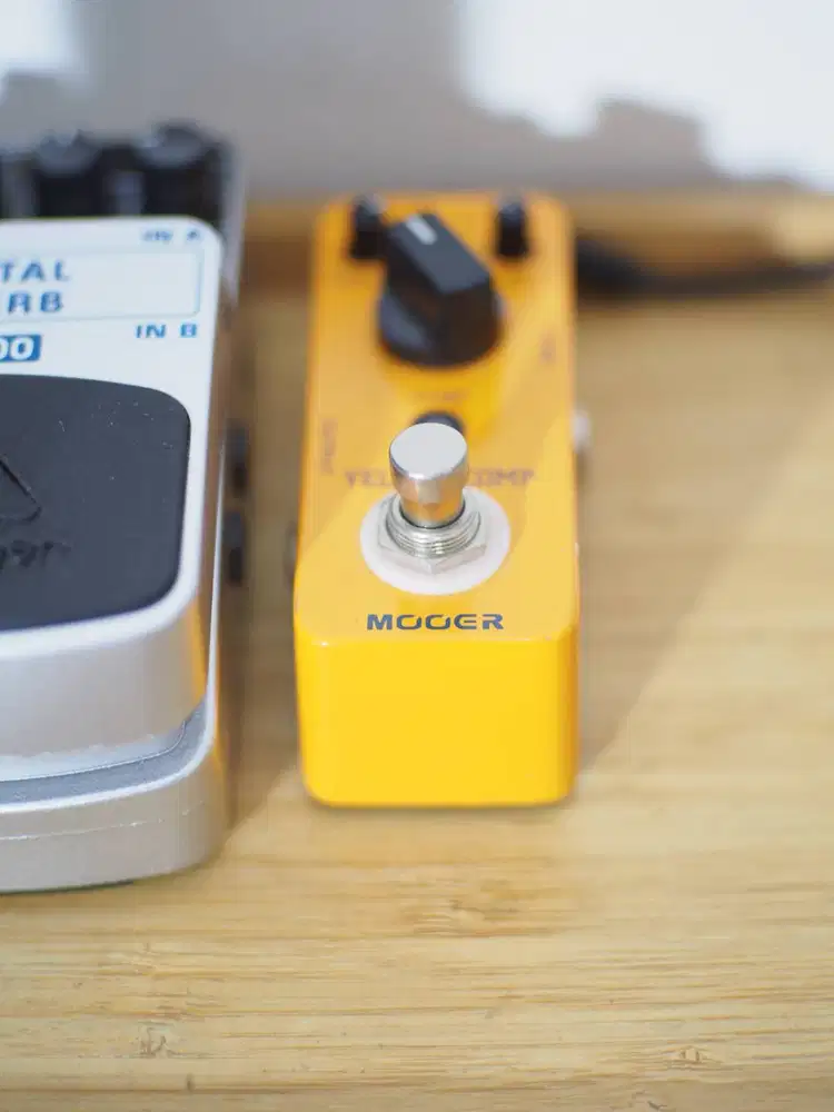YELLOW COMP MOOER EFEK